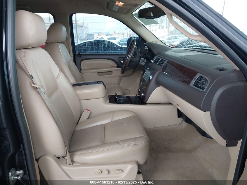 2013 GMC YUKON DENALI - 1GKS2EEF4DR186998