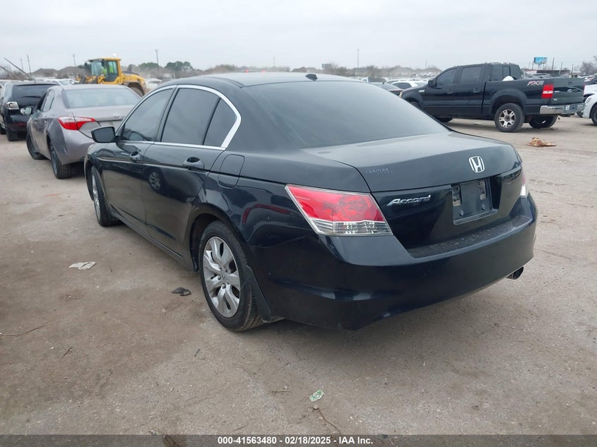 2008 HONDA ACCORD VIN: 1HGCP26898A152514