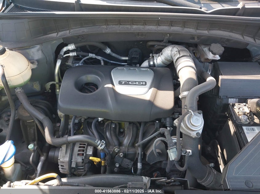 VIN KM8J33A24HU281183 2017 HYUNDAI TUCSON SPORT