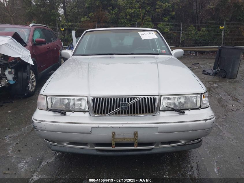 1998 Volvo S90 VIN: YV1KS9600W1129240 Lot: 41564419