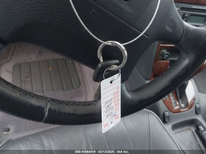 1998 Volvo S90 VIN: YV1KS9600W1129240 Lot: 41564419