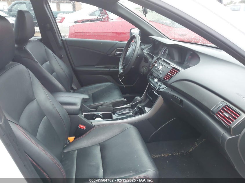 2017 HONDA ACCORD VIN: 1HGCR2F10HA047051