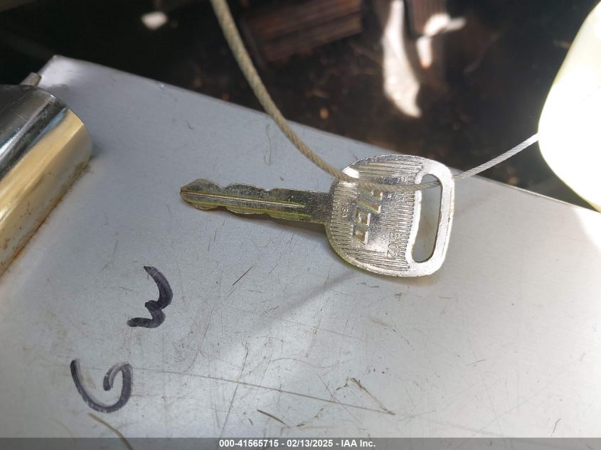 2003 Chevrolet Silverado Ls/Work Truck VIN: 2GCEC19X831370445 Lot: 41565715