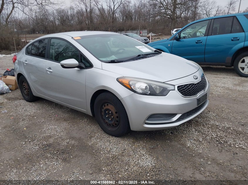 2015 KIA FORTE VIN: KNAFK4A65F5290551