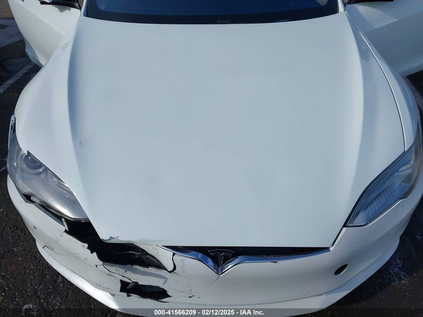 2015 TESLA MODEL S VIN: 5YJSA1S20FF092750