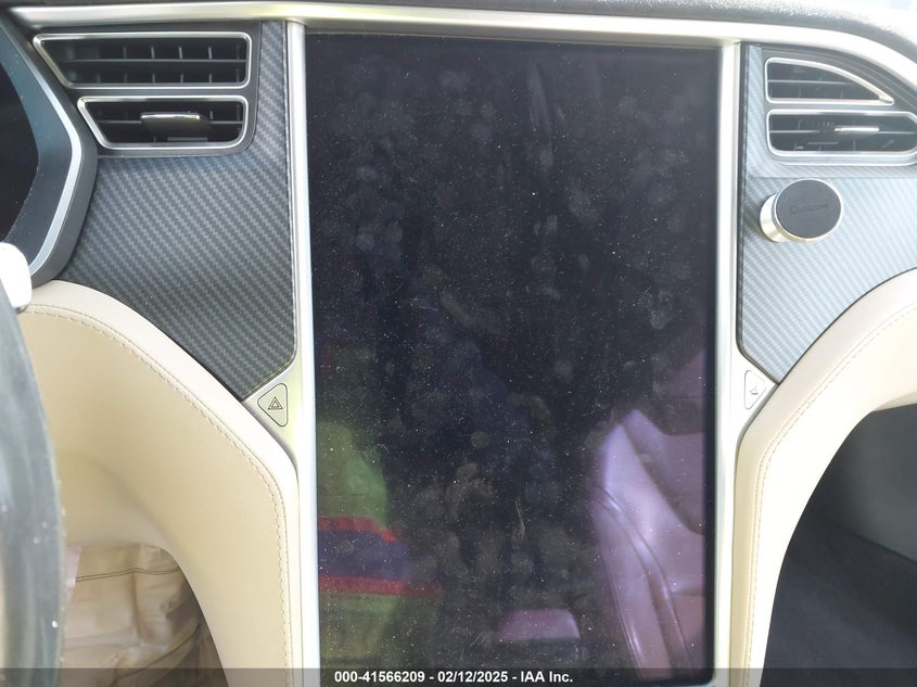2015 TESLA MODEL S VIN: 5YJSA1S20FF092750