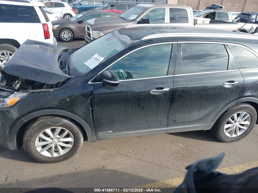 2017 Kia Sorento 3.3L Lx VIN: 5XYPGDA50HG328133 Lot: 41566711