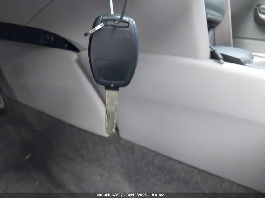 2009 HONDA ACCORD VIN: 1HGCP26479A165101
