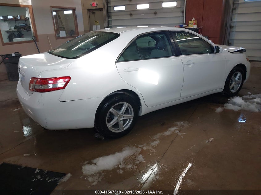 2011 TOYOTA CAMRY VIN: 4T1BF3EK5BU638108