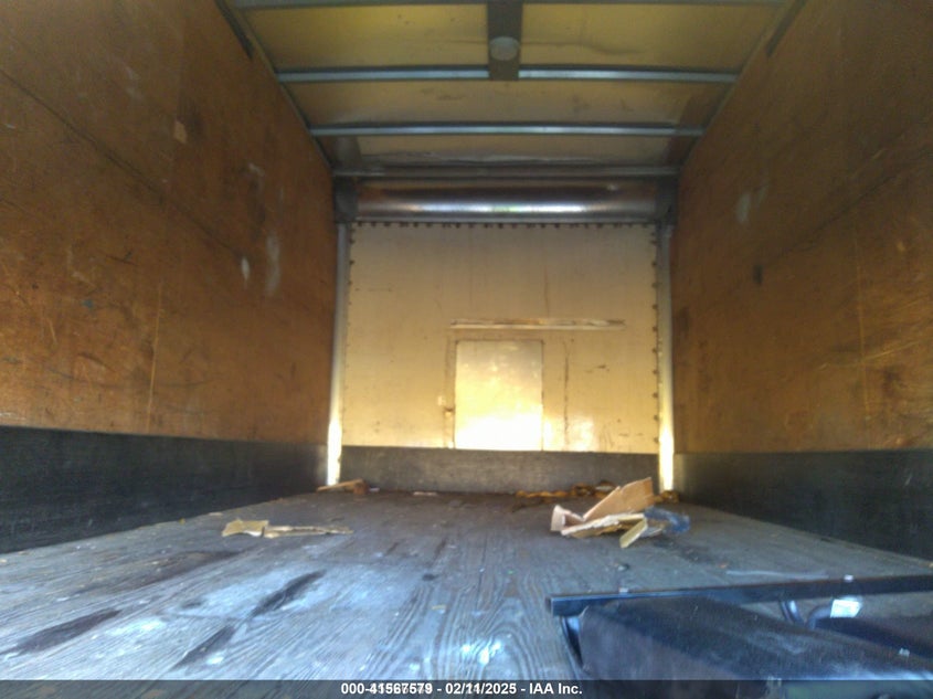 1GBJG31U141170732 2004 CHEVROLET  photo no. 7