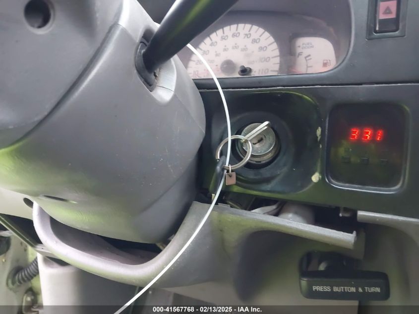 2004 Toyota Tacoma VIN: 5TEVL52N84Z465215 Lot: 41567768