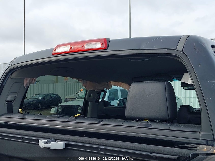 2017 TOYOTA TUNDRA VIN: 5TFFW5F1XHX221047