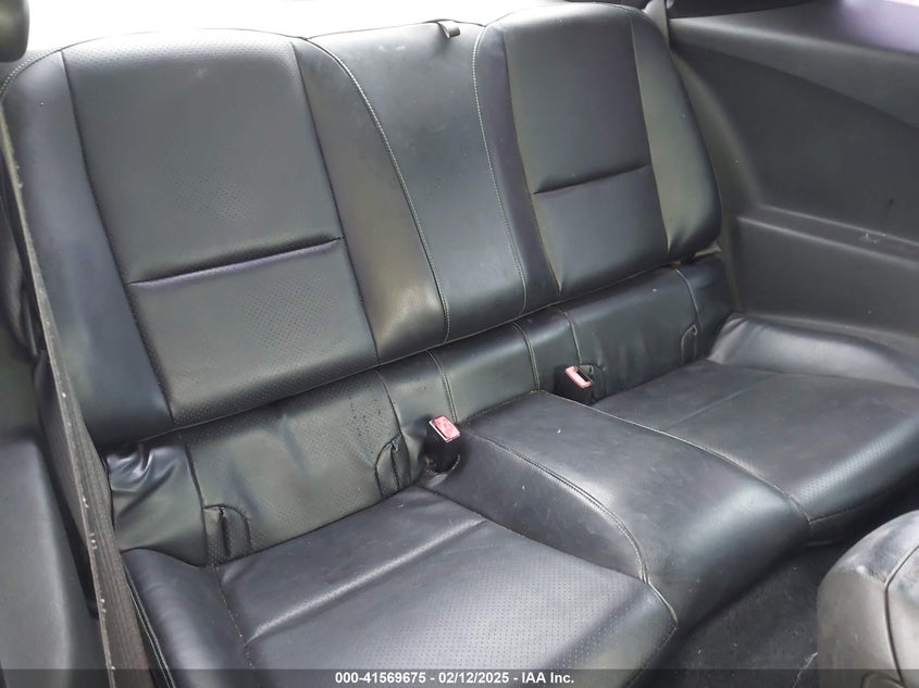 2010 CHEVROLET CAMARO VIN: 2G1FB1EV0A9125708