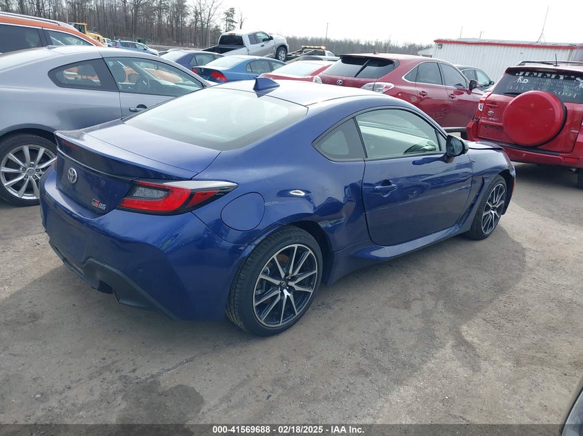 2024 TOYOTA GR86 VIN: JF1ZNBB16R8760044