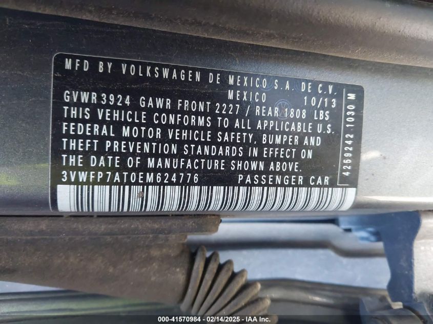2014 Volkswagen Beetle 2.5L Entry VIN: 3VWFP7AT0EM624776 Lot: 41570984
