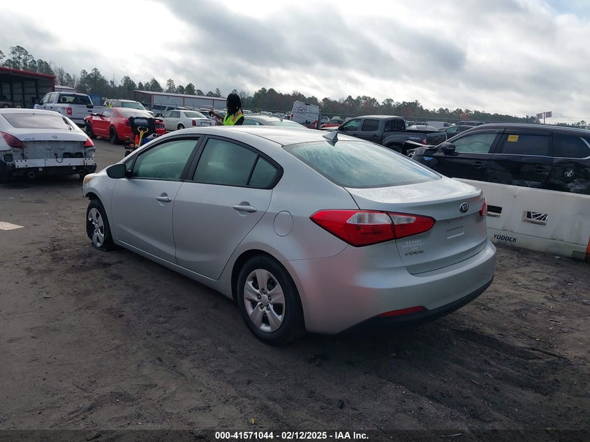 2016 KIA FORTE VIN: KNAFK4A61G5552177