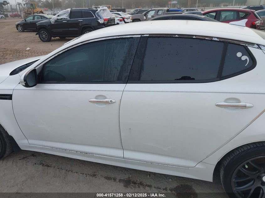 2015 KIA OPTIMA VIN: KNAGM4A79F5636656
