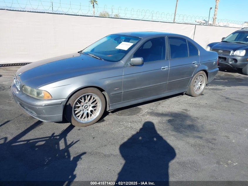 WBADT63422CH93913 2002 BMW 5ER photo no. 2