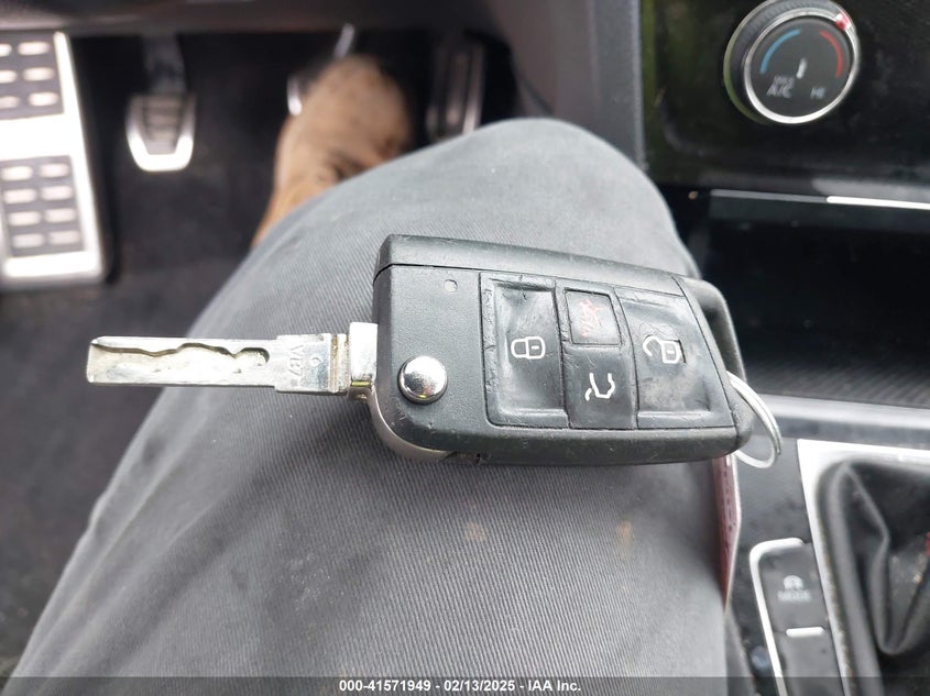 2015 VOLKSWAGEN GOLF GTI 2.0T S 4-DOOR - 3VW5T7AU4FM081854