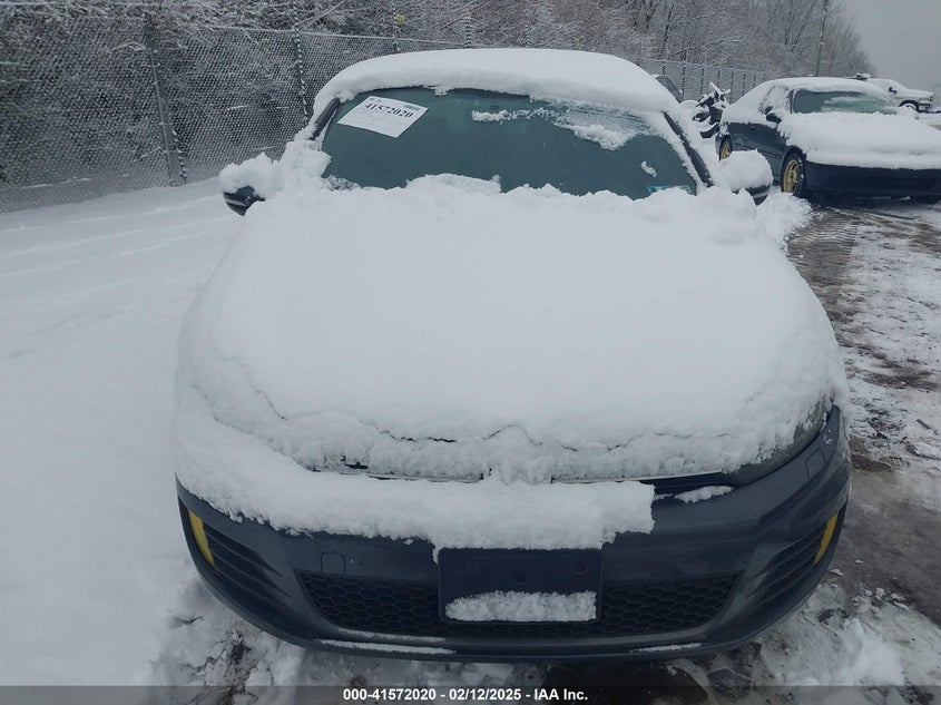 2011 Volkswagen Gti 4-Door VIN: WVWHV7AJ6BW224216 Lot: 41572020