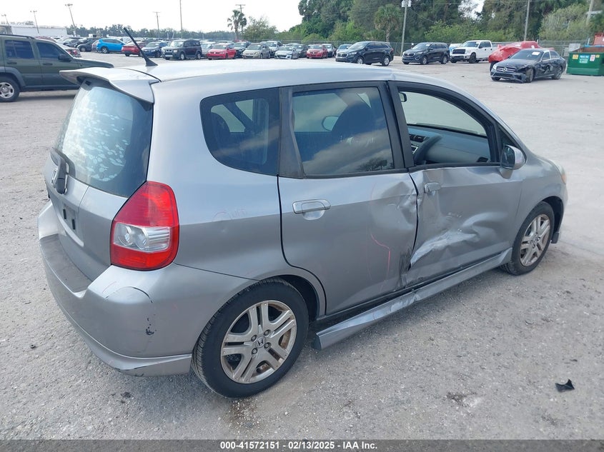 2007 HONDA FIT VIN: JHMGD38627S013312