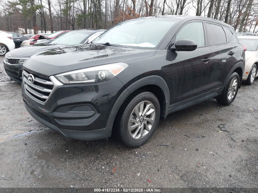 Vin: km8j23a4xhu460784, lot: 42062969, hyundai tucson se 20172
