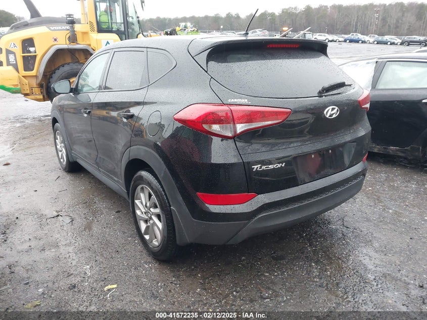 Vin: km8j23a4xhu460784, lot: 42062969, hyundai tucson se 20173