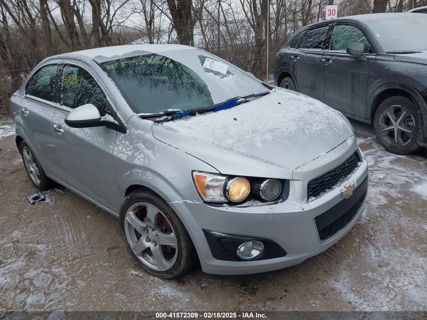 2015 CHEVROLET SONIC VIN: 1G1JE5SB5F4121571