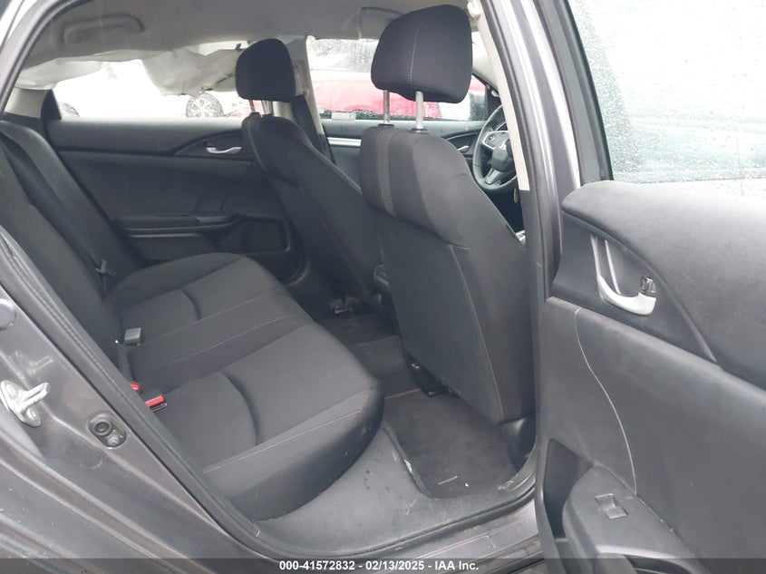 VIN 2HGFC2F57JH585447 2018 HONDA CIVIC LX