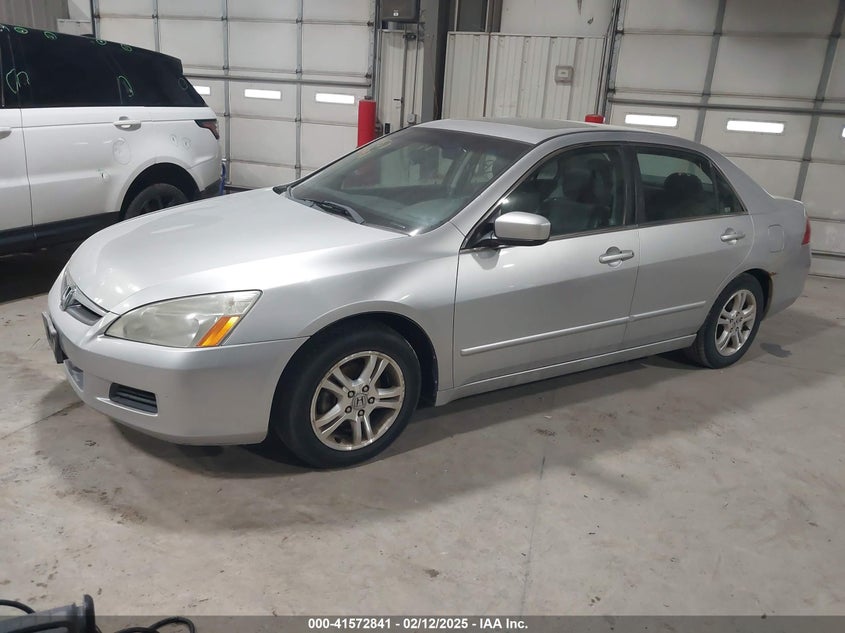 2007 HONDA ACCORD VIN: 1HGCM56717A105896