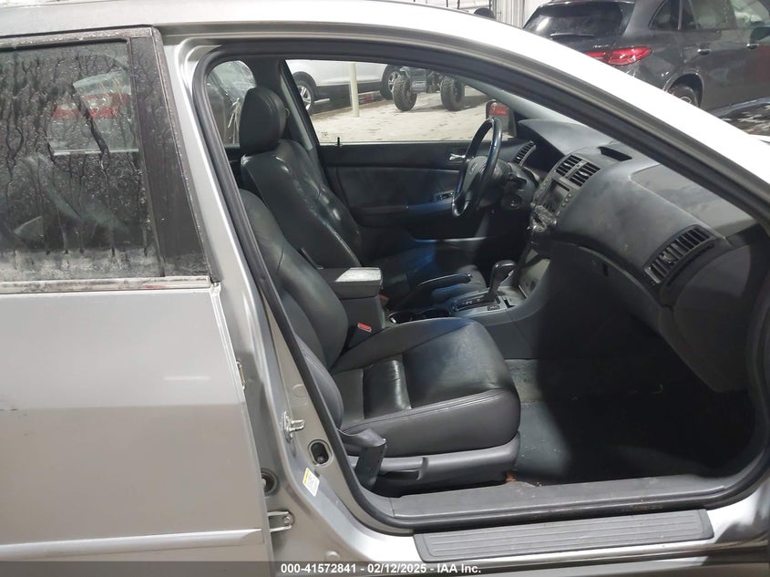 2007 HONDA ACCORD VIN: 1HGCM56717A105896