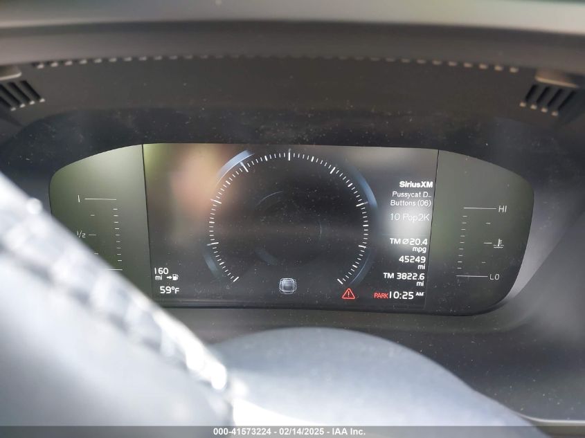 2019 Volvo Xc60 T5 Momentum VIN: LYV102DK8KB255769 Lot: 41573224