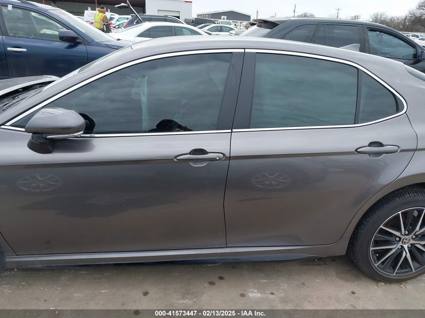 2024 TOYOTA CAMRY SE - 4T1G11AK4RU257245