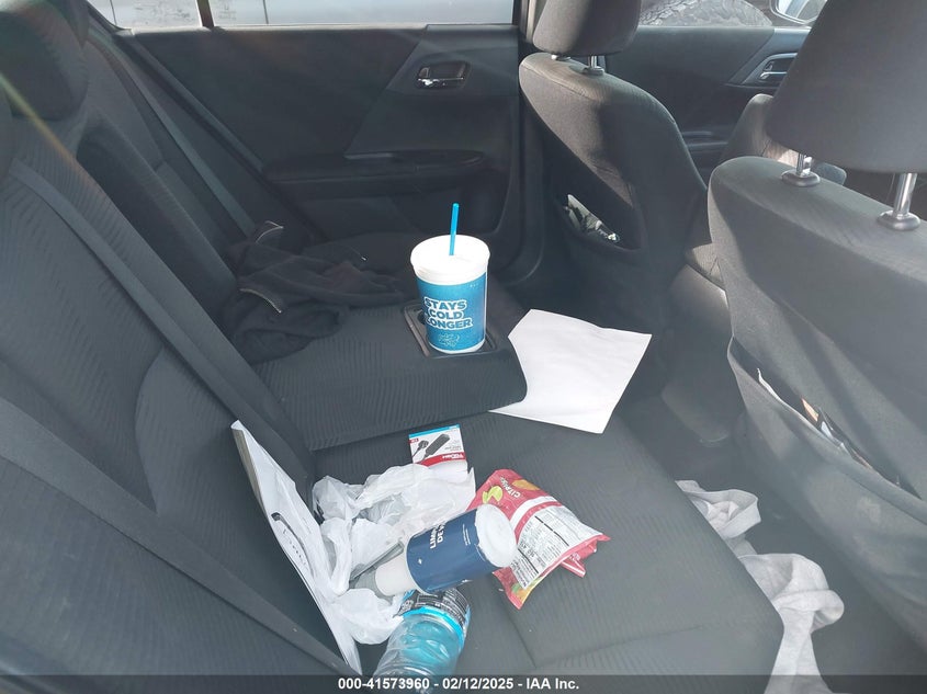2015 HONDA ACCORD VIN: 1HGCR2F38FA110461