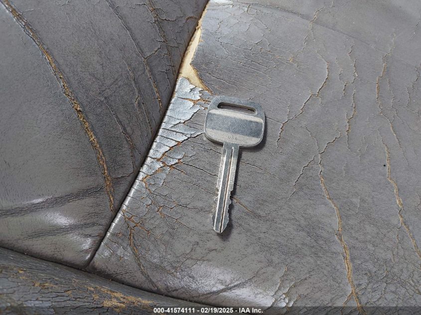 2005 Toyota Tundra Sr5 V8 VIN: 5TBET341X5S490302 Lot: 41574111