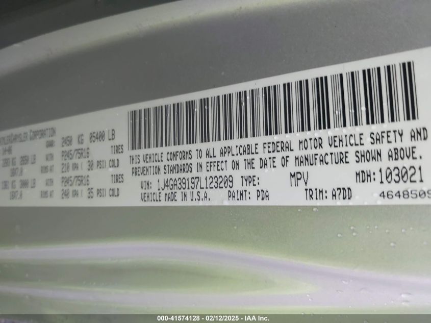 2007 Jeep Wrangler Unlimited X VIN: 1J4GA39197L123209 Lot: 41574128