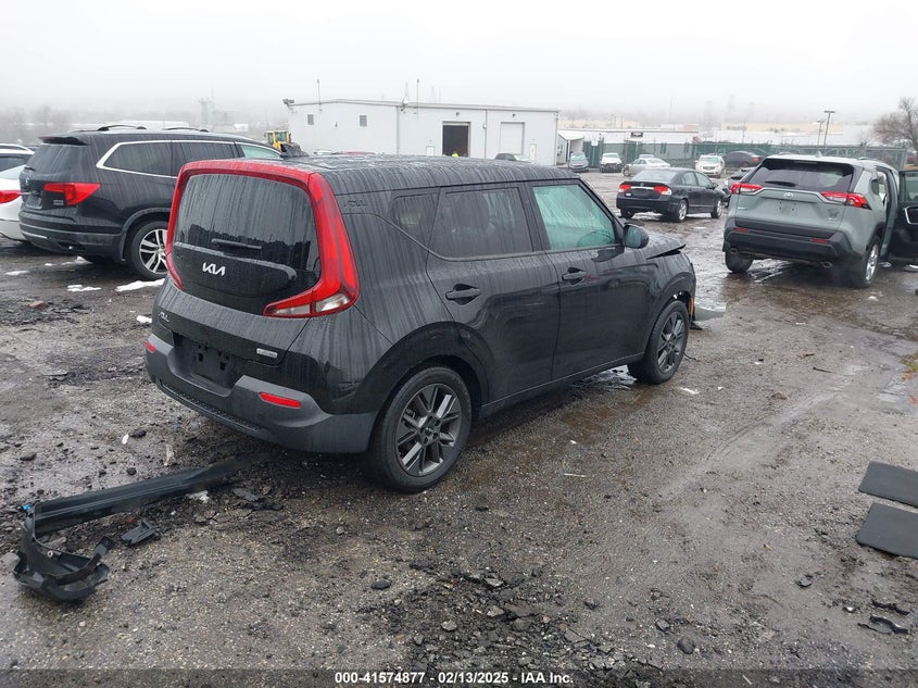 2022 KIA SOUL VIN: KNDJ33AU1N7803820