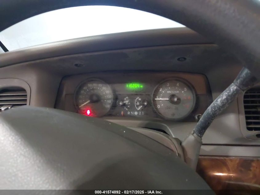 2008 Mercury Grand Marquis Gs VIN: 2MEFM74V48F632105 Lot: 41574892