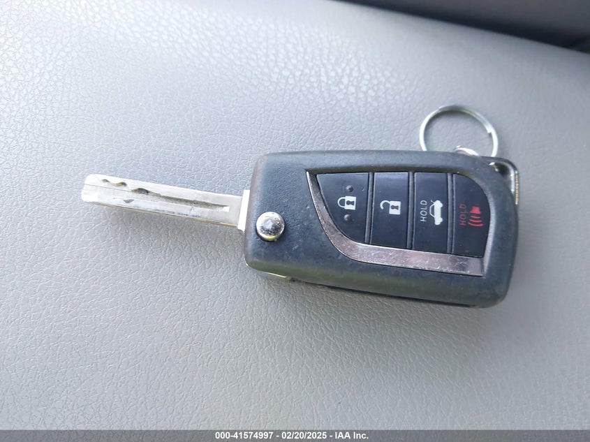 2019 TOYOTA CAMRY VIN: 4T1B11HK5KU773460
