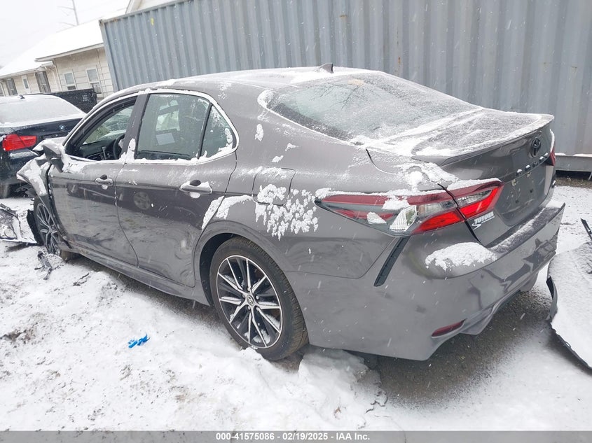 2024 TOYOTA CAMRY VIN: 4T1G11AK6RU910562