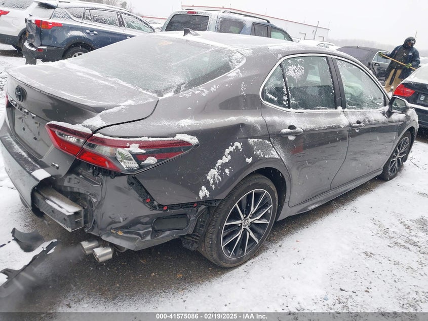 2024 TOYOTA CAMRY VIN: 4T1G11AK6RU910562