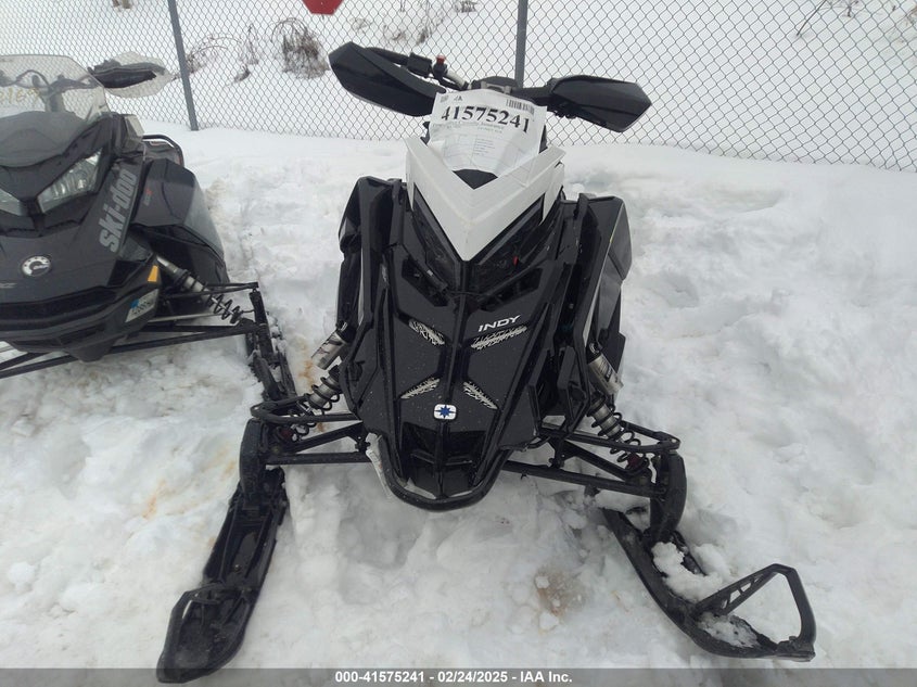 2021 POLARIS 650 INDY XCR