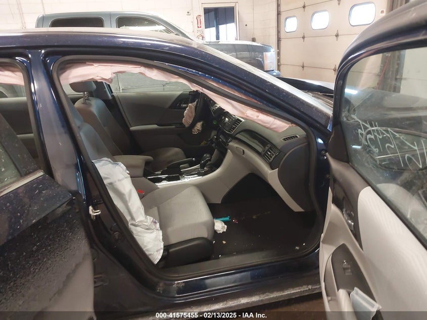 2016 HONDA ACCORD VIN: 1HGCR2F34GA089139