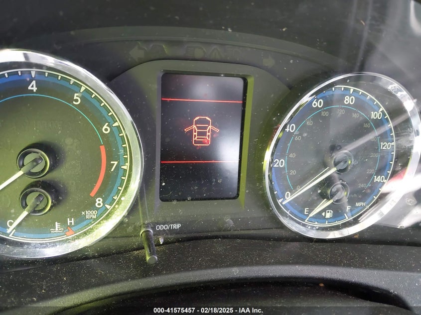 2018 TOYOTA COROLLA LE - 2T1BURHEXJC091738