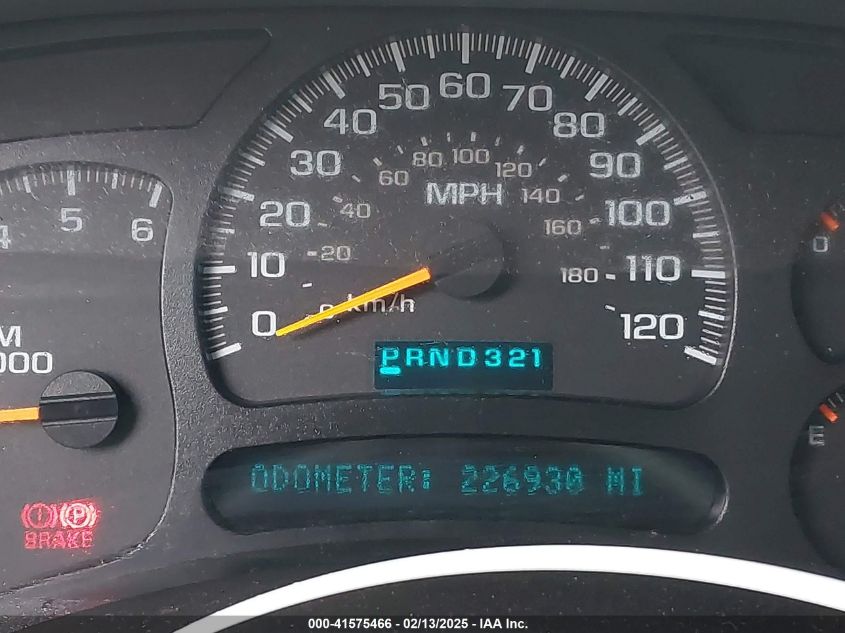 2005 Chevrolet Tahoe Lt VIN: 1GNEC13T35J117010 Lot: 41575466