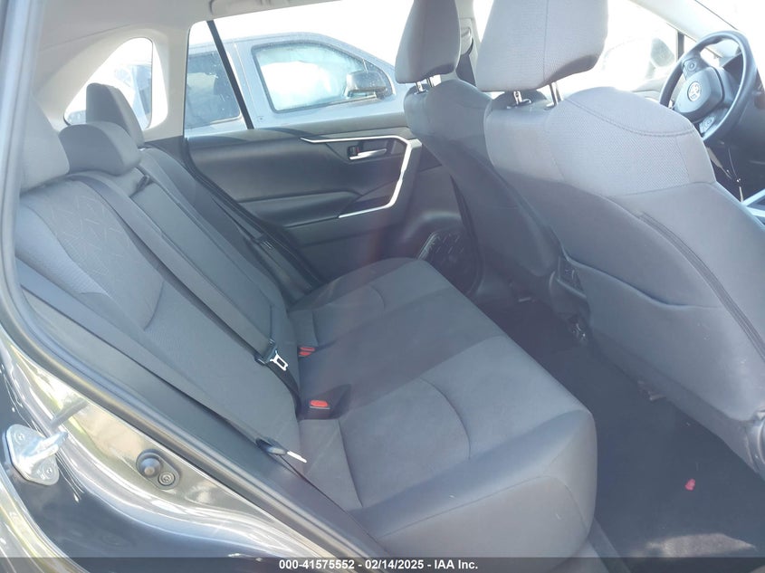 2019 TOYOTA RAV4 XLE - 2T3W1RFV0KW015434