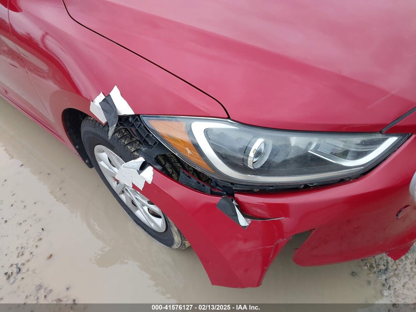 2017 HYUNDAI ELANTRA VIN: KMHD74LF1HU094670