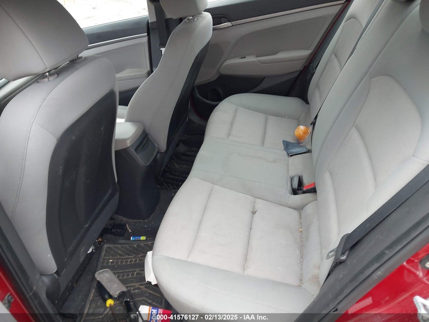 2017 HYUNDAI ELANTRA VIN: KMHD74LF1HU094670
