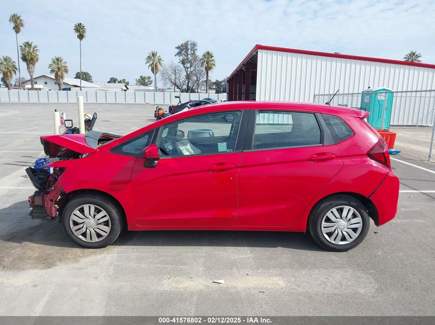 2015 HONDA FIT VIN: 3HGGK5H51FM769362