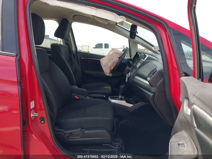 2015 HONDA FIT VIN: 3HGGK5H51FM769362
